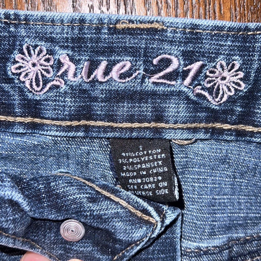 Rue 21 skirt - Picture 2 of 3